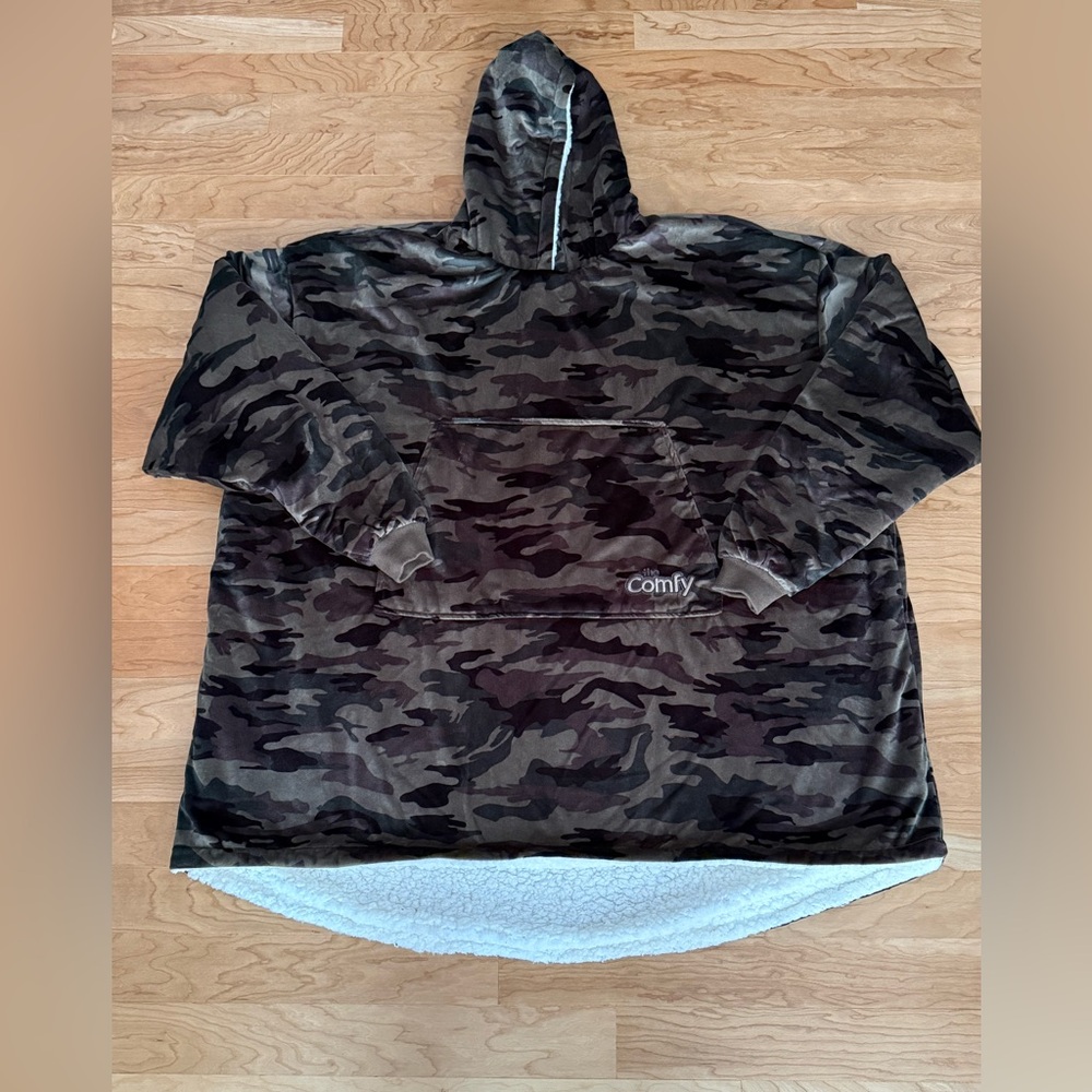 Camouflage Comfy original Hooded Blanket- unisex one size fits all
